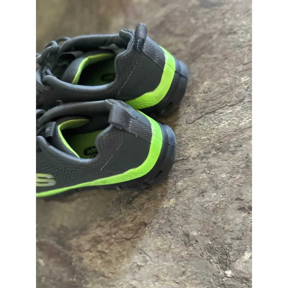 Skechers Air Cooled‎ Memory Foam Boys Athletic Shoes Gray Neon Size 5